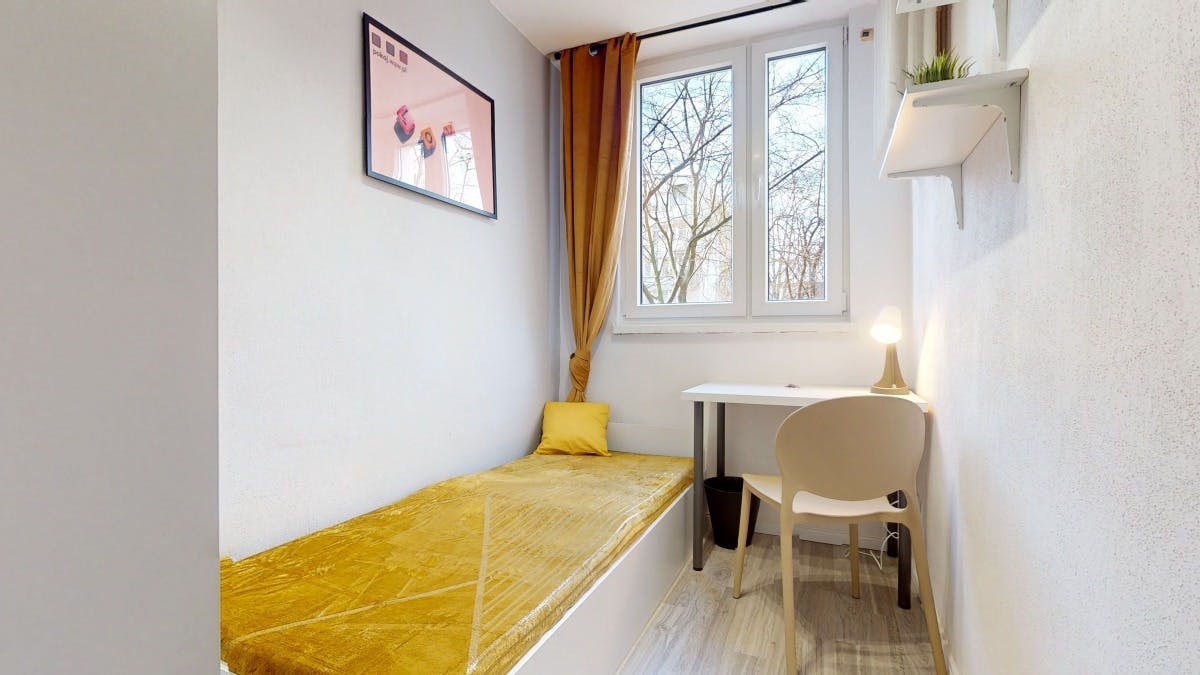 Private room for rent for PLN 1,690 per month in Warsaw, Krasiczyńska