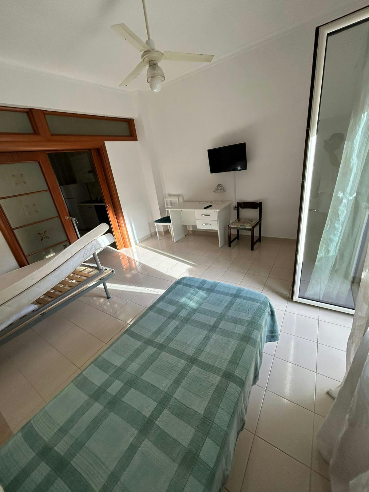 Private room for rent for €495 per month in Naples, Via Consalvo