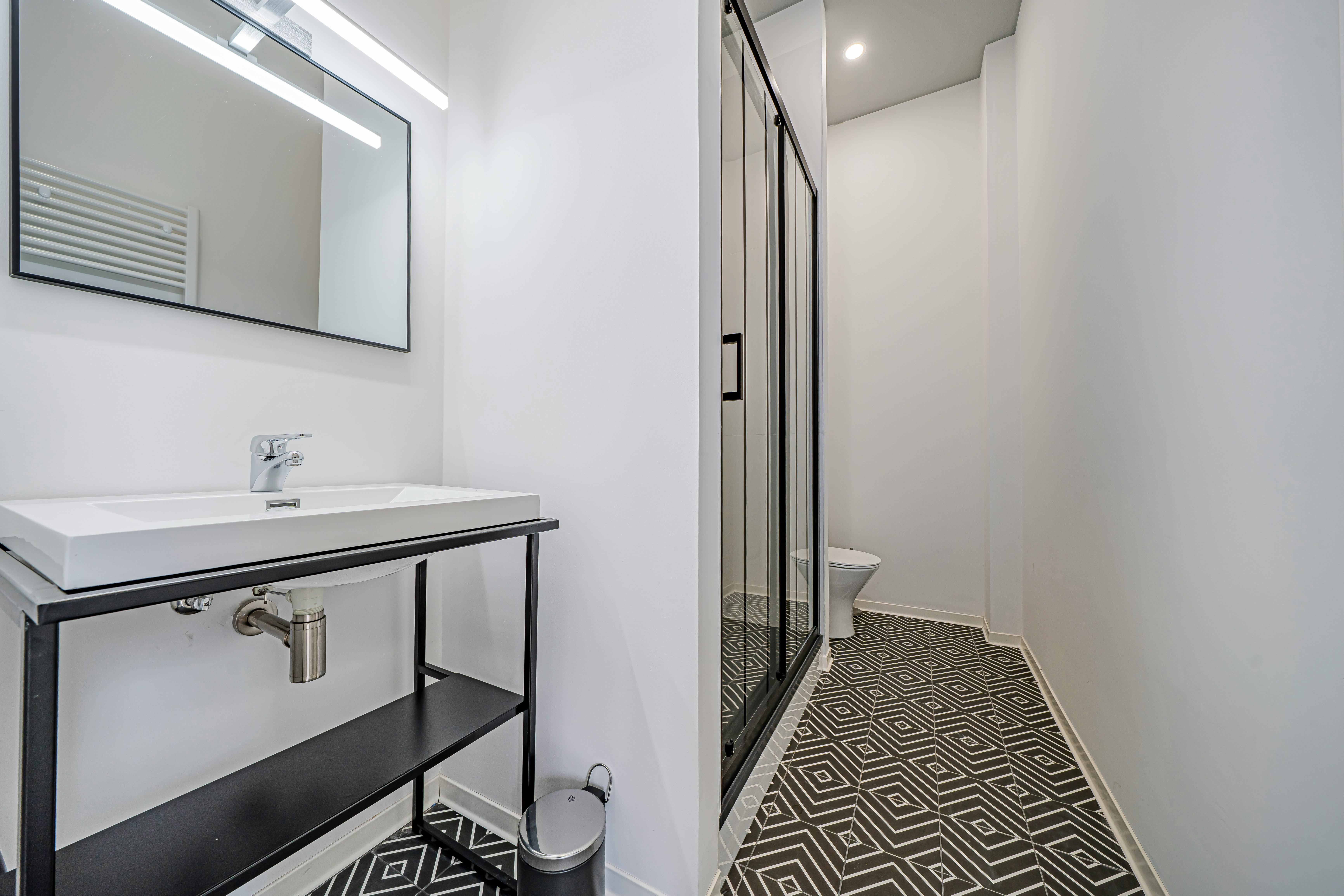 Single room Charleroi, 1 bed, 29m² — photo 2