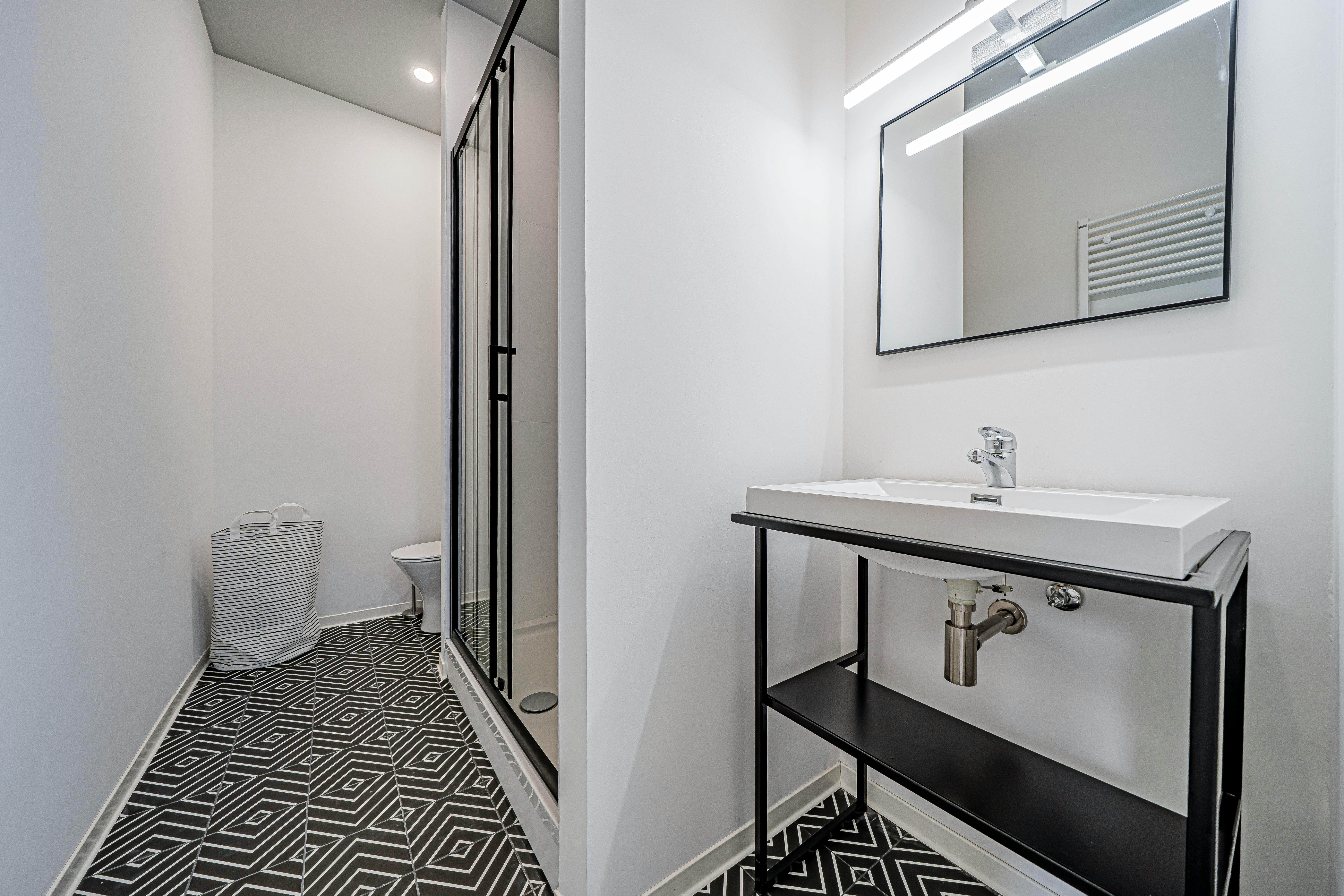 Single room Charleroi, 1 bed, 22m² — photo 1