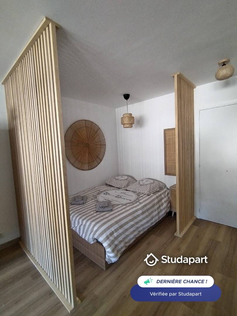 Apartment for rent for €1,150 per month in Roquebrune-Cap-Martin, Rue Claude Debussy