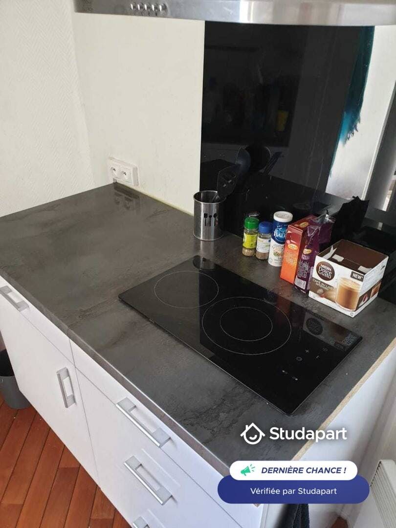 Apartment for rent for €670 per month in Angers, Rue Lardin de Musset