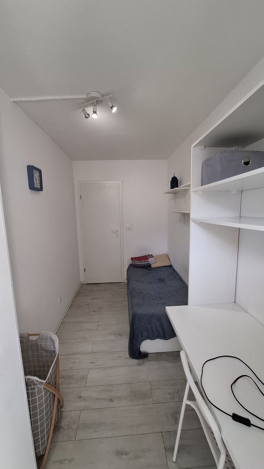 Kredytowa, Warsaw preview