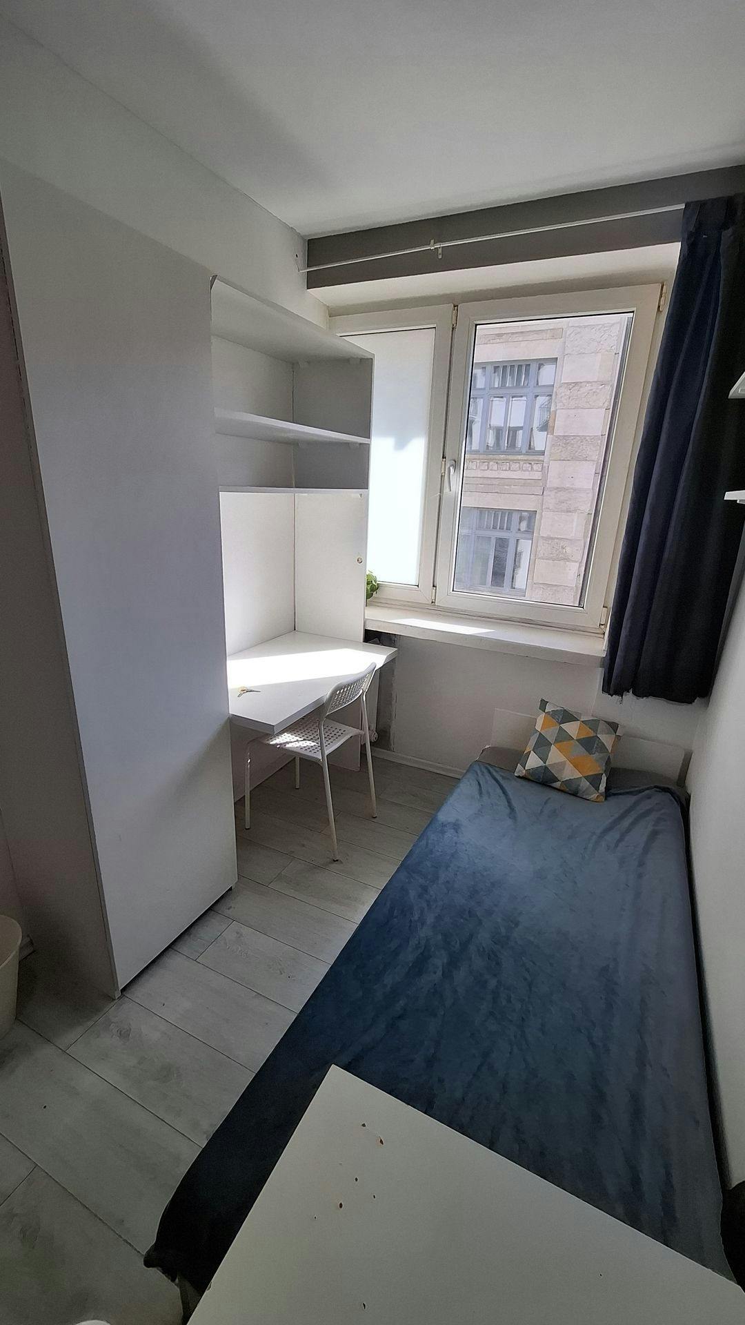 Kredytowa, Warsaw preview