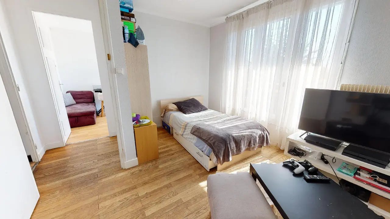 Room in Villeurbanne