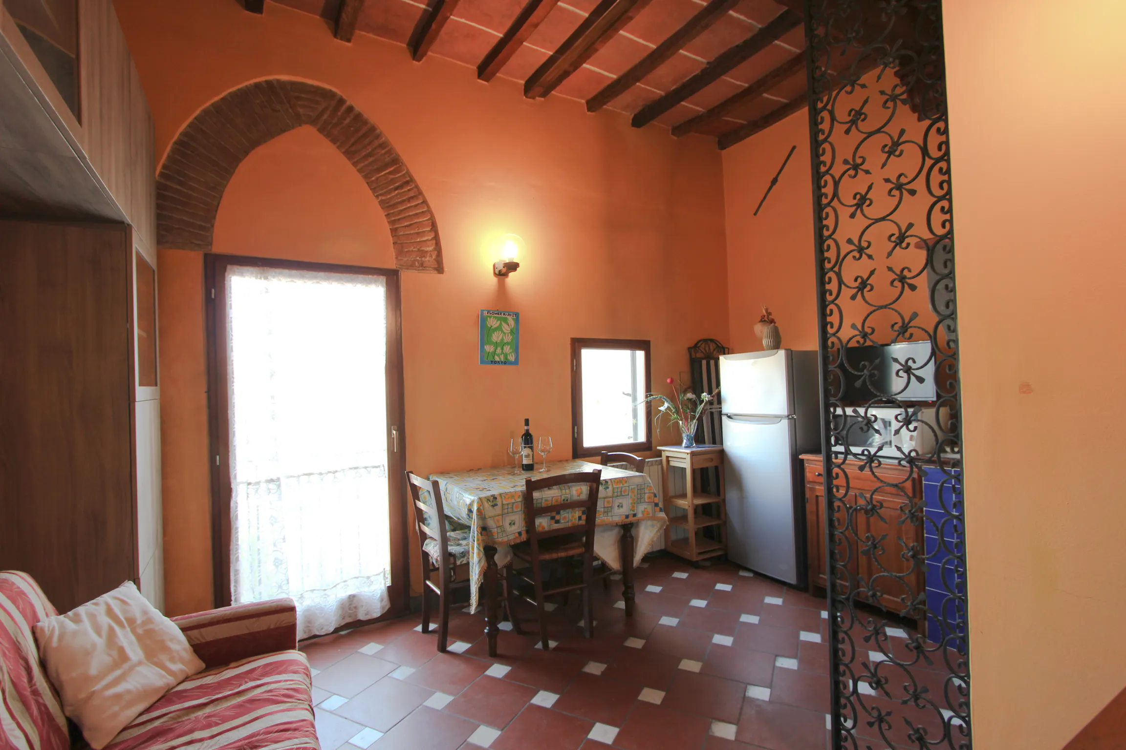 2-Bedroom Apartment in Via Dell Agnolo, Florence (1659323) ROOM 1