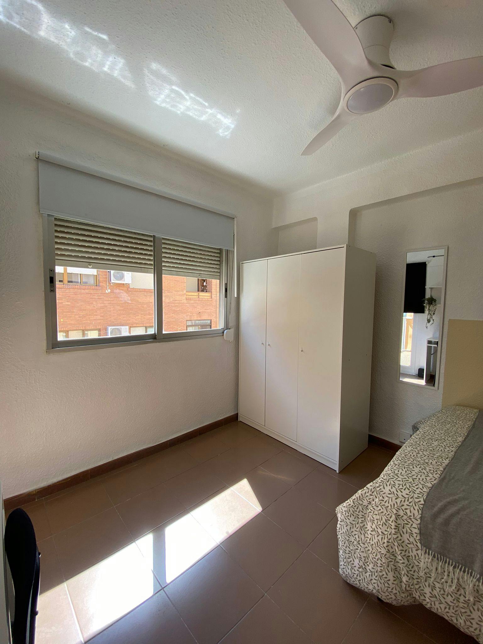 Single room Xirivella, 1 bed, 5m² — photo 6