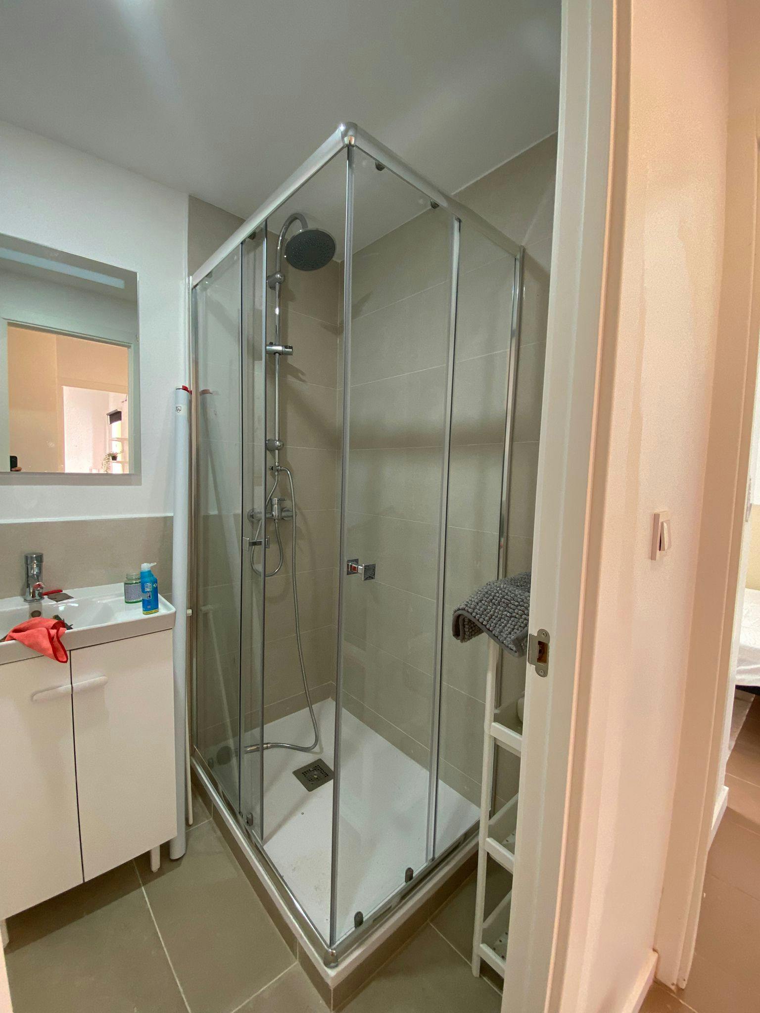 Single room Xirivella, 1 bed, 5m² — photo 2