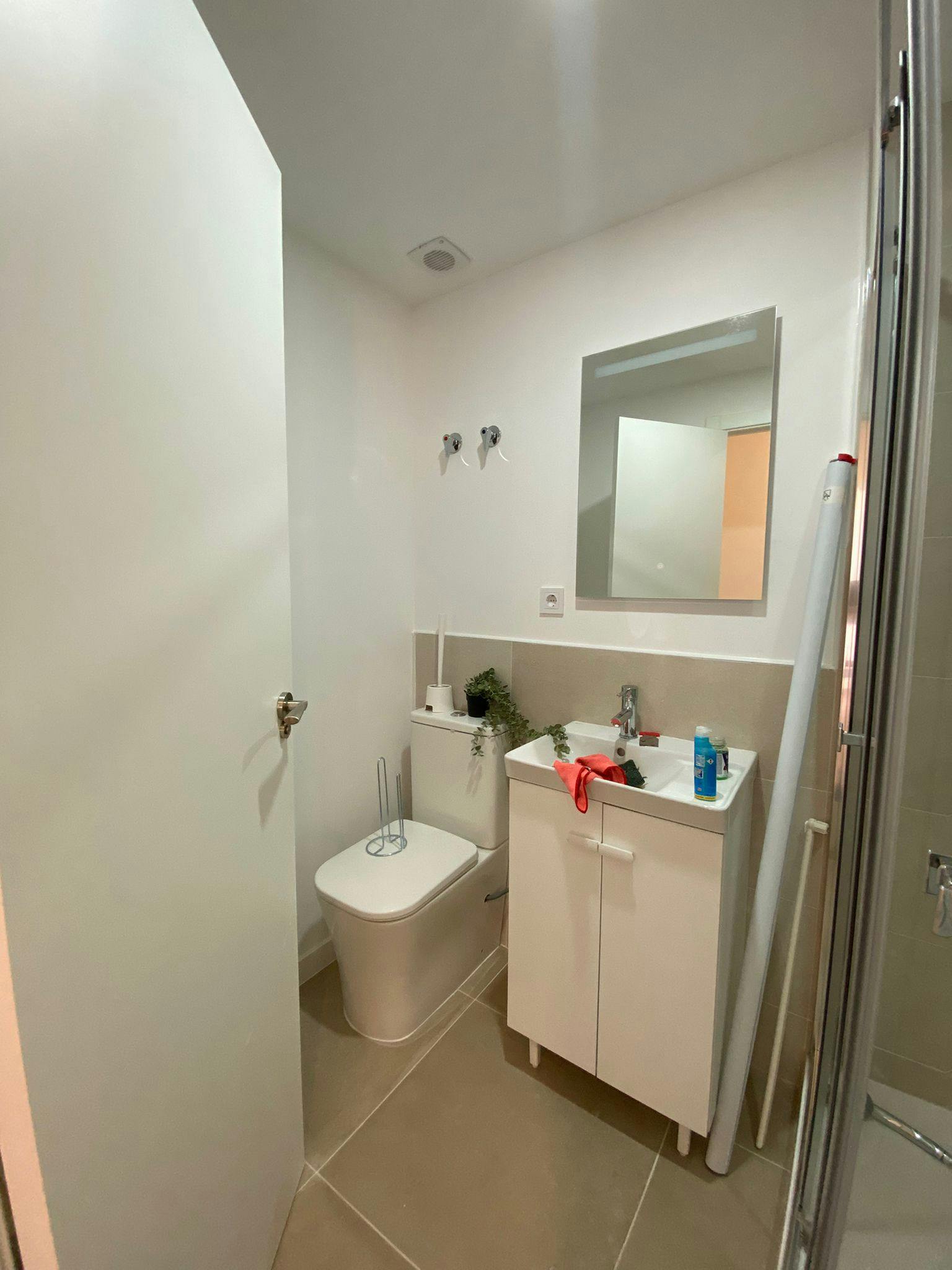 Single room Xirivella, 1 bed, 5m² — photo 8