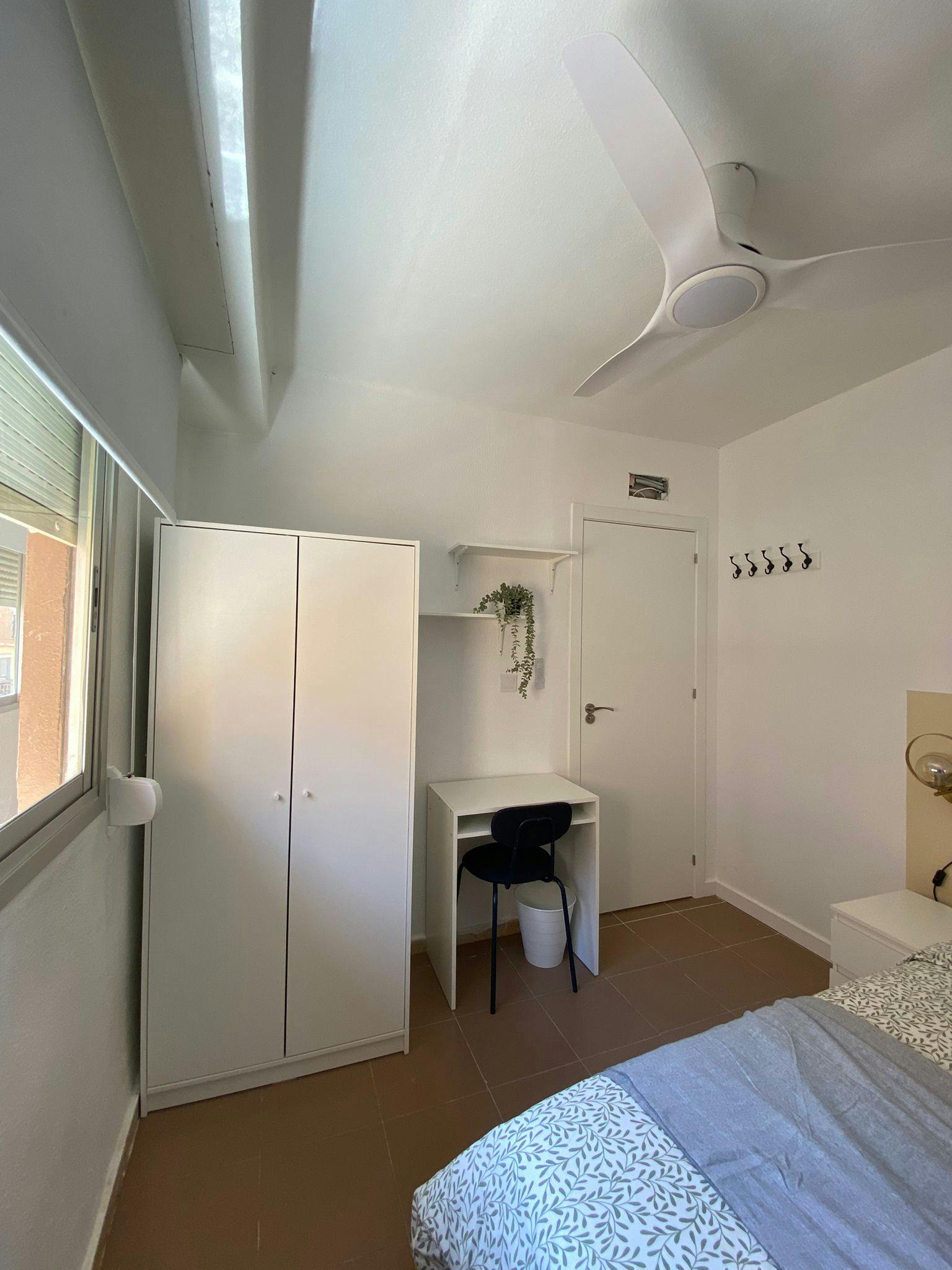 Single room Xirivella, 1 bed, 5m² — photo 7