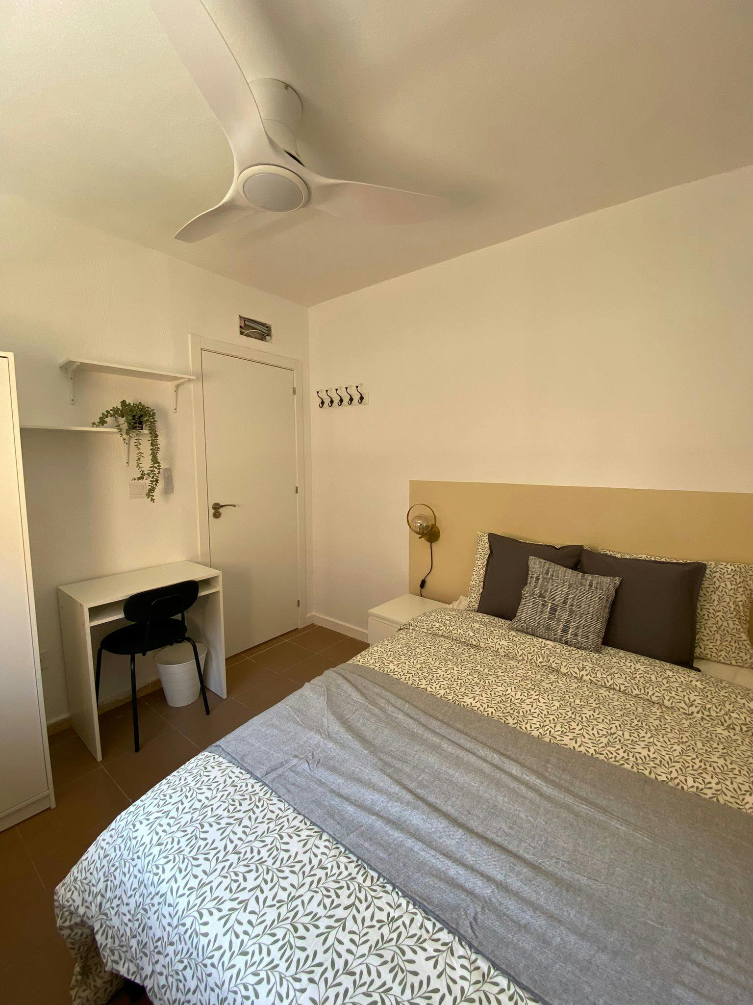 Single room Xirivella, 1 bed, 5m² — photo 9
