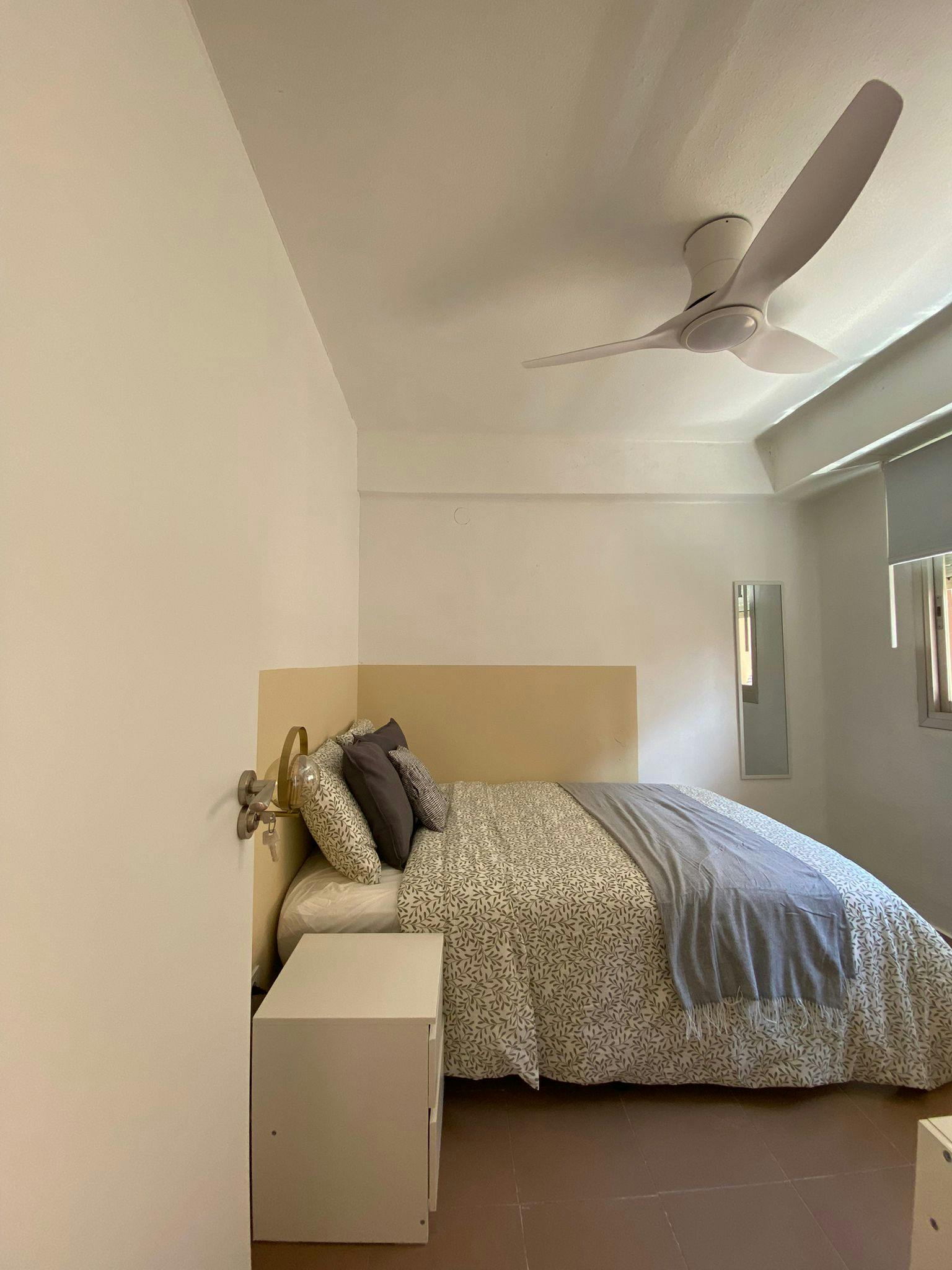 Single room Xirivella, 1 bed, 5m² — photo 5