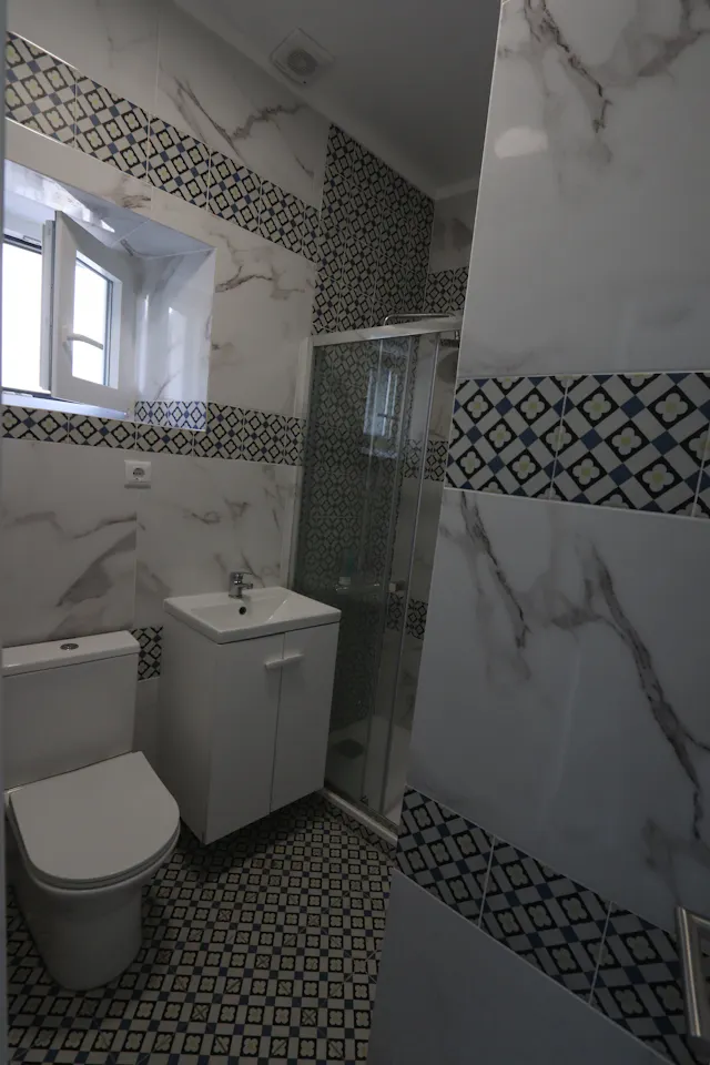 1-Bedroom Apartment in Beco Surradores, Lisbon room image 1