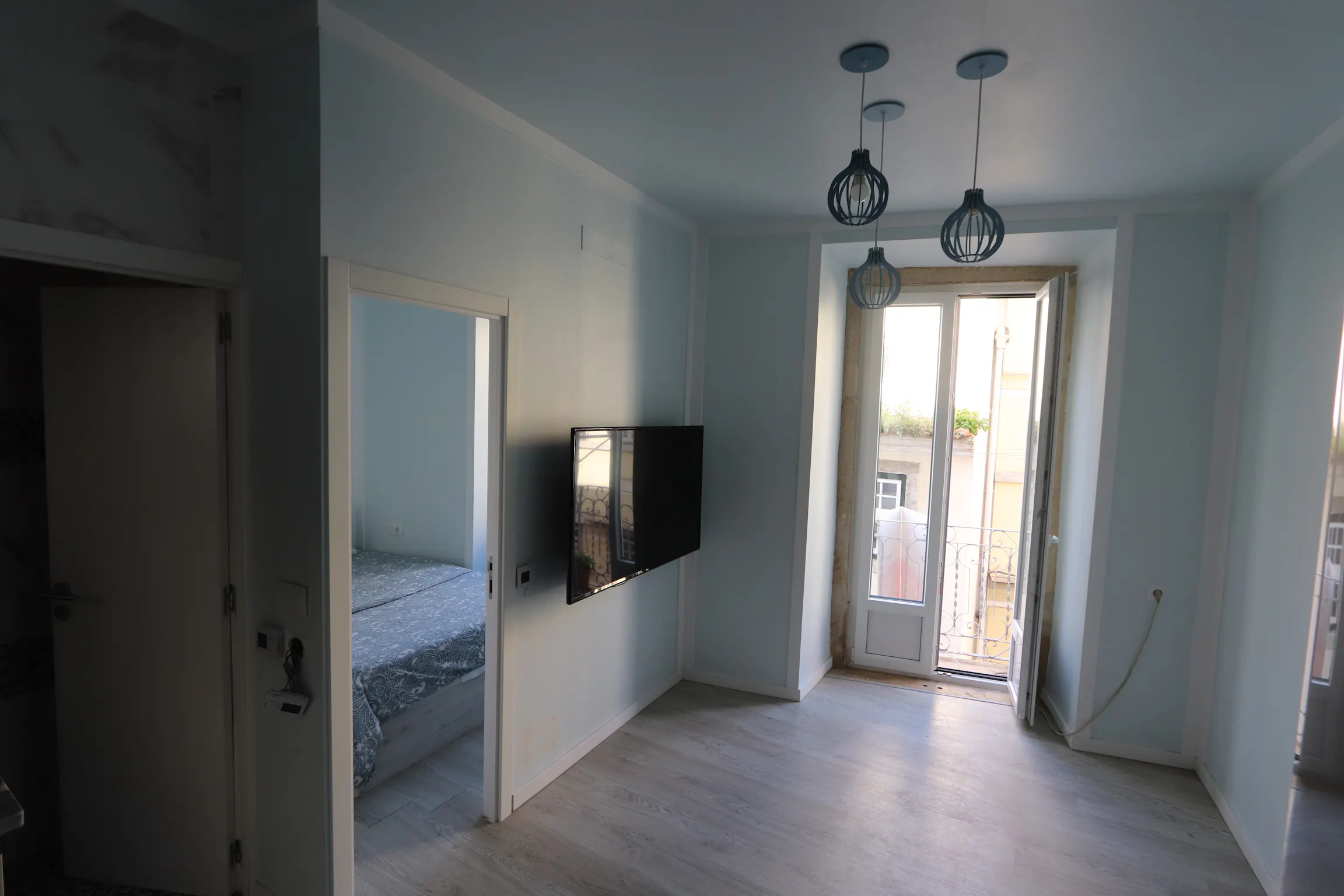 1-Bedroom Apartment in Beco Surradores, Lisbon 4