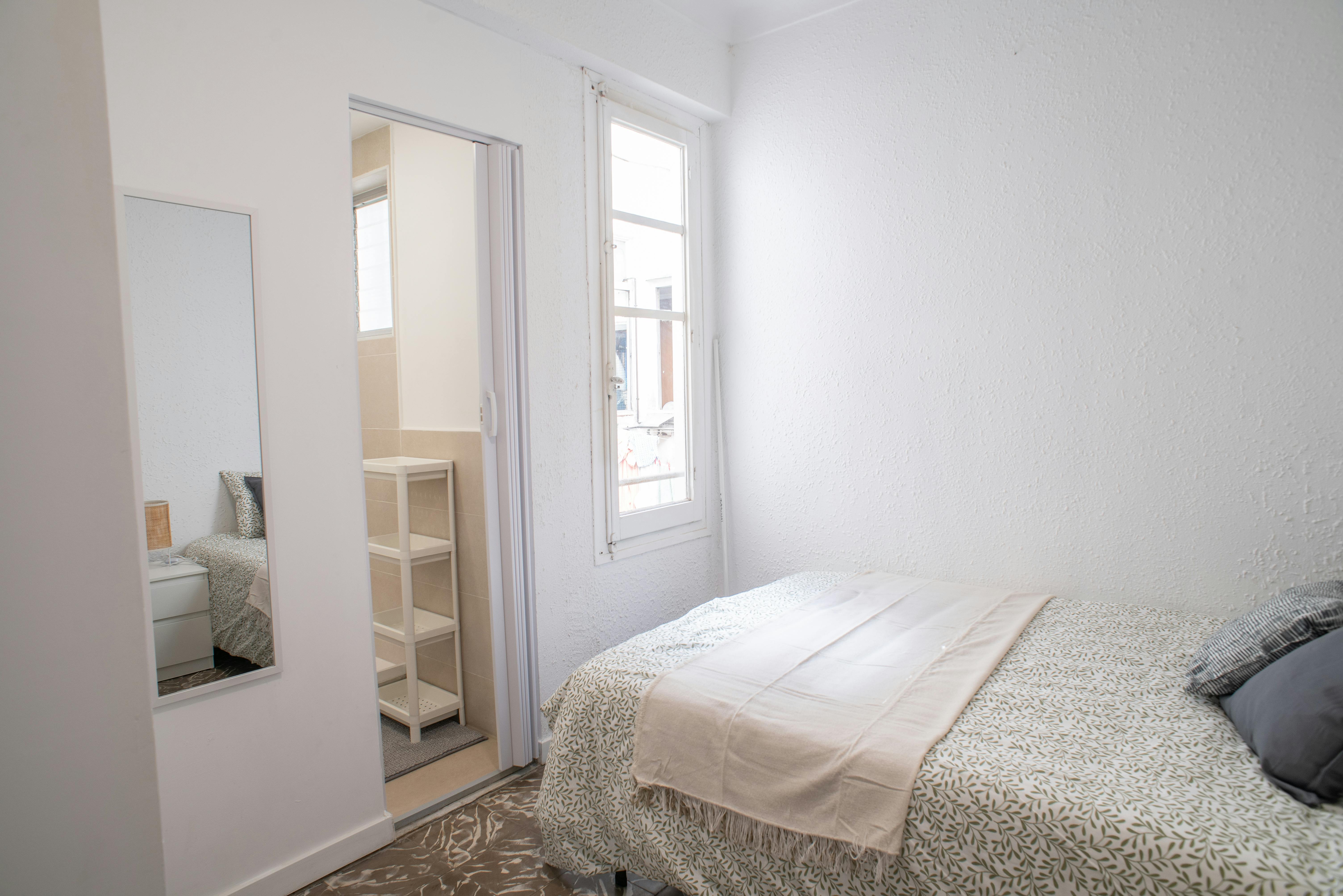 Отдельная комната сдается в аренду за 395 € в месяц в Quart de Poblet, Carrer Trafalgar