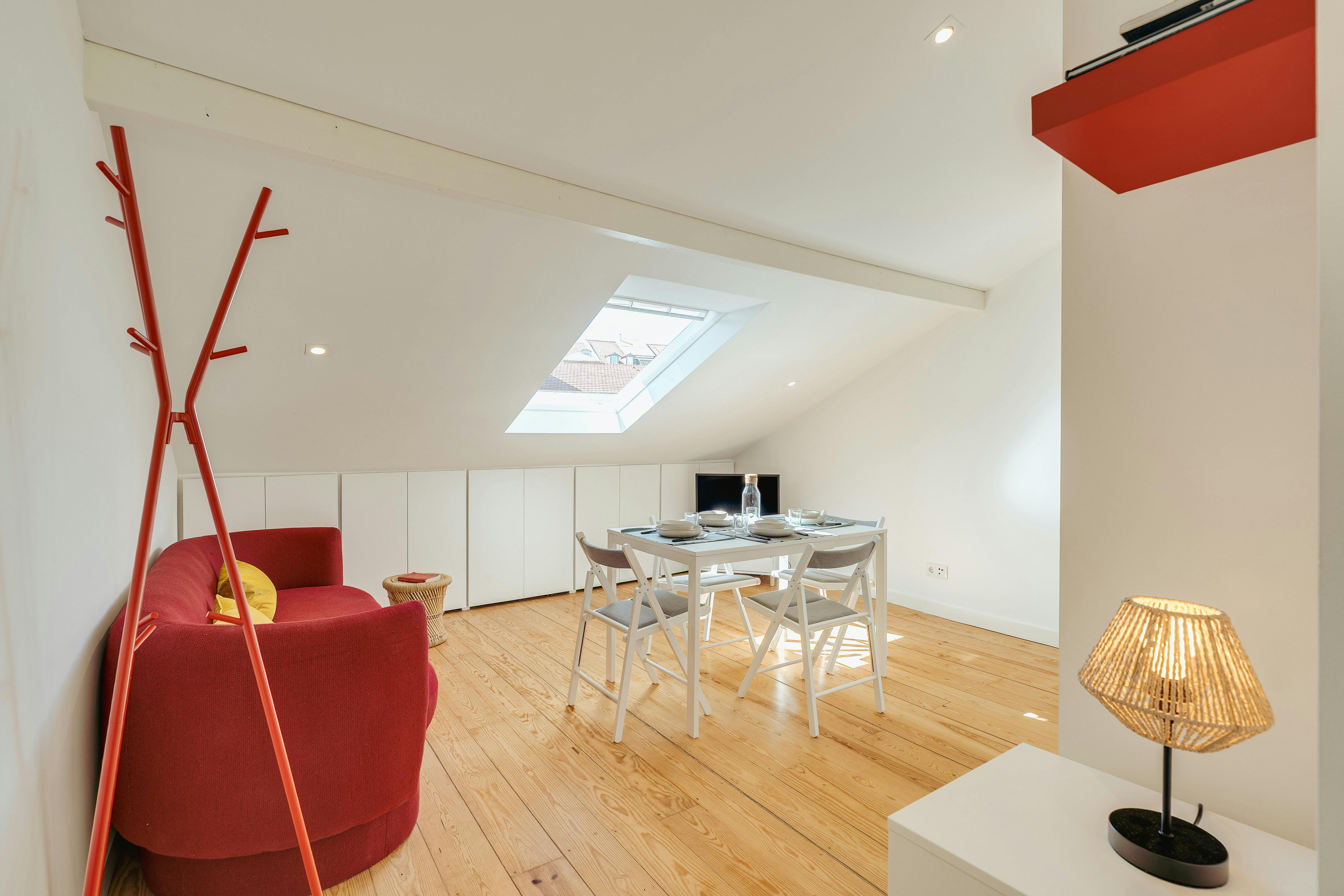 Apartment for rent for €1,300 per month in Lisbon, Rua dos Anjos