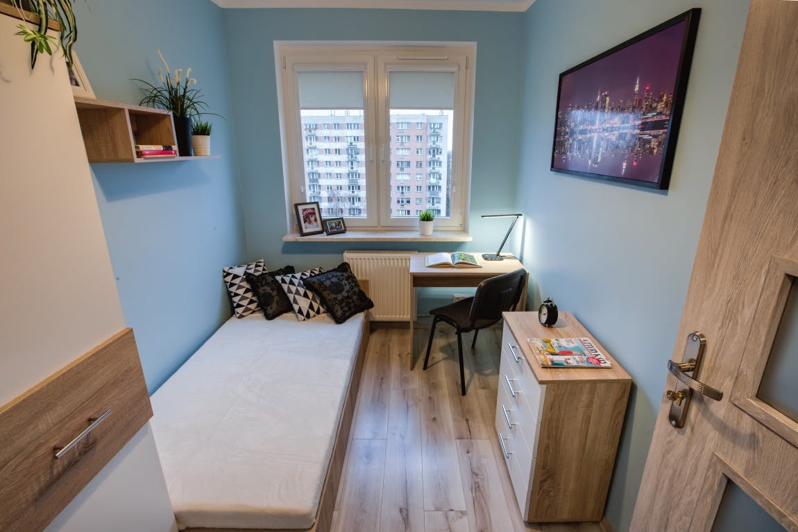 Marsylska, Warsaw preview