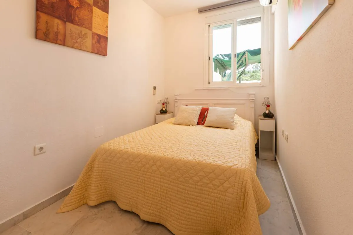 2-Bedroom Apartment in Calle José Manuel Vallés, Marbella (1659513) ROOM 2