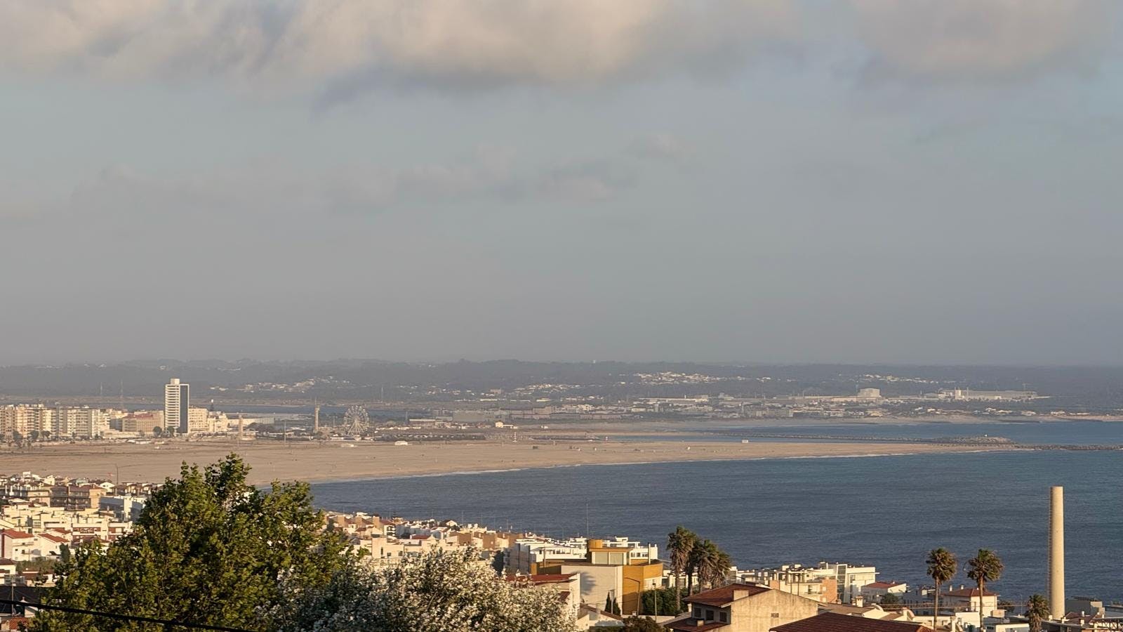 Apartment for rent for €820 per month in Buarcos, Rua Casal das Pombas