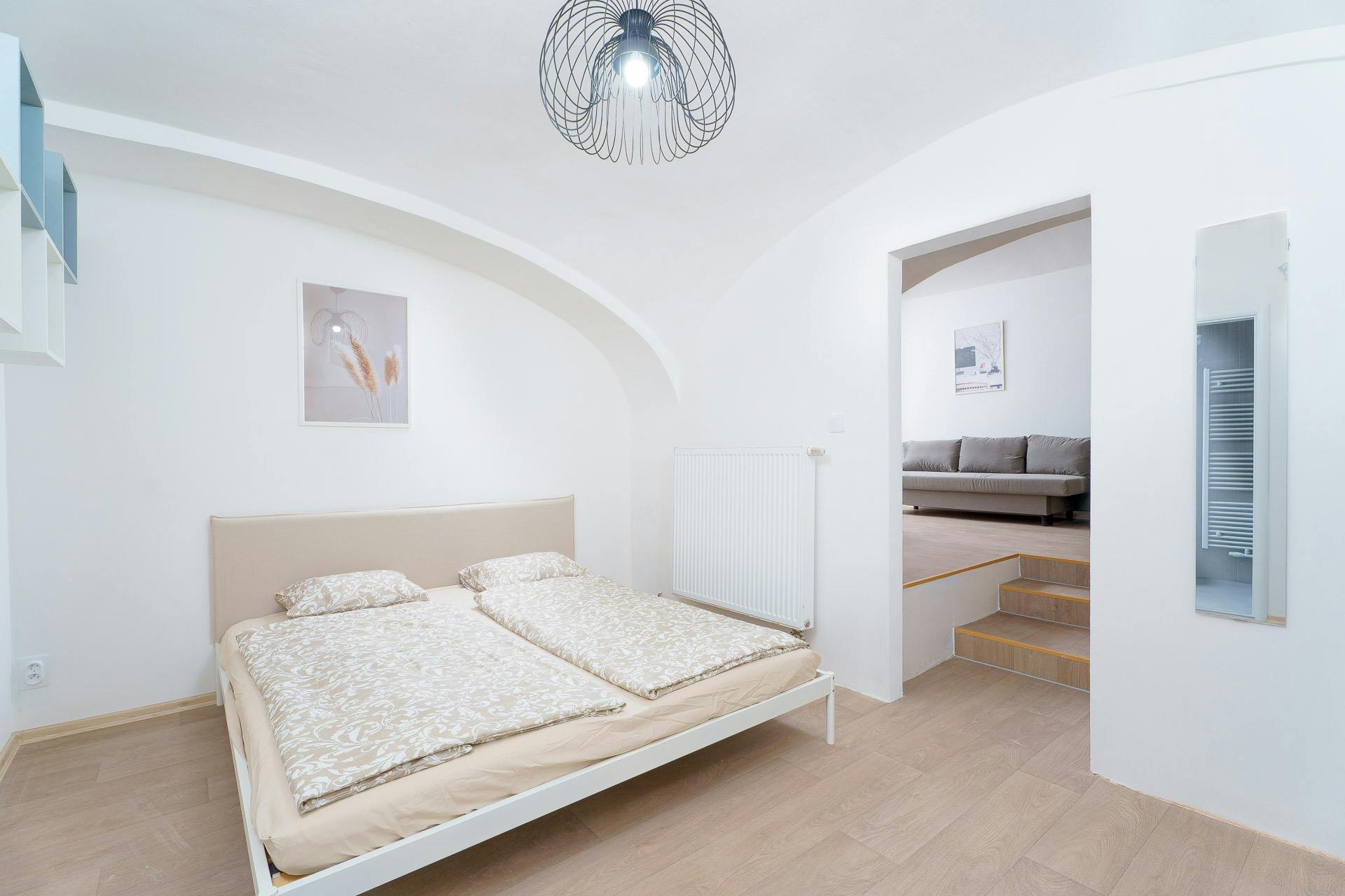 Apartamento en alquiler por 25.900 CZK al mes en Hlavní město Praha, Kolčavka