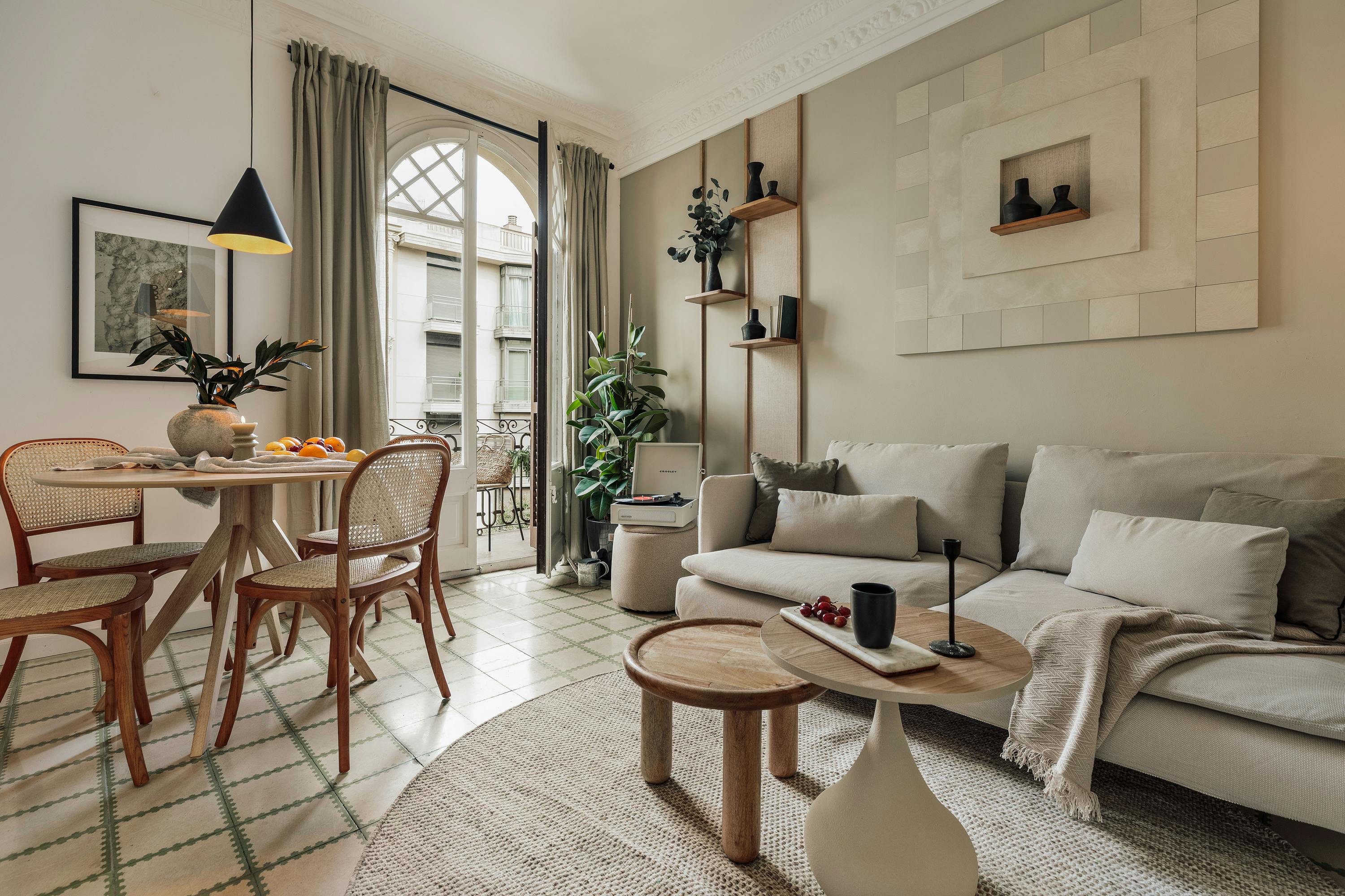 Apartment for rent for €3,061 per month in Barcelona, Carrer de Viladomat