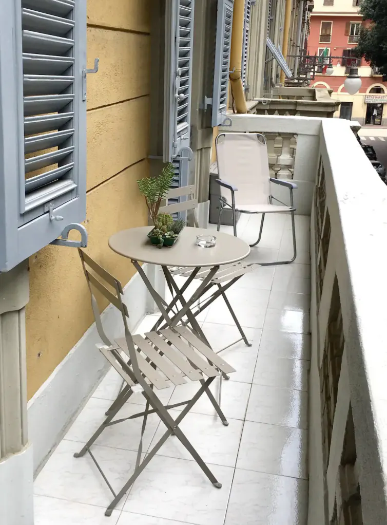 1-Bedroom Apartment in Piazza del Carmine, Cagliari 1