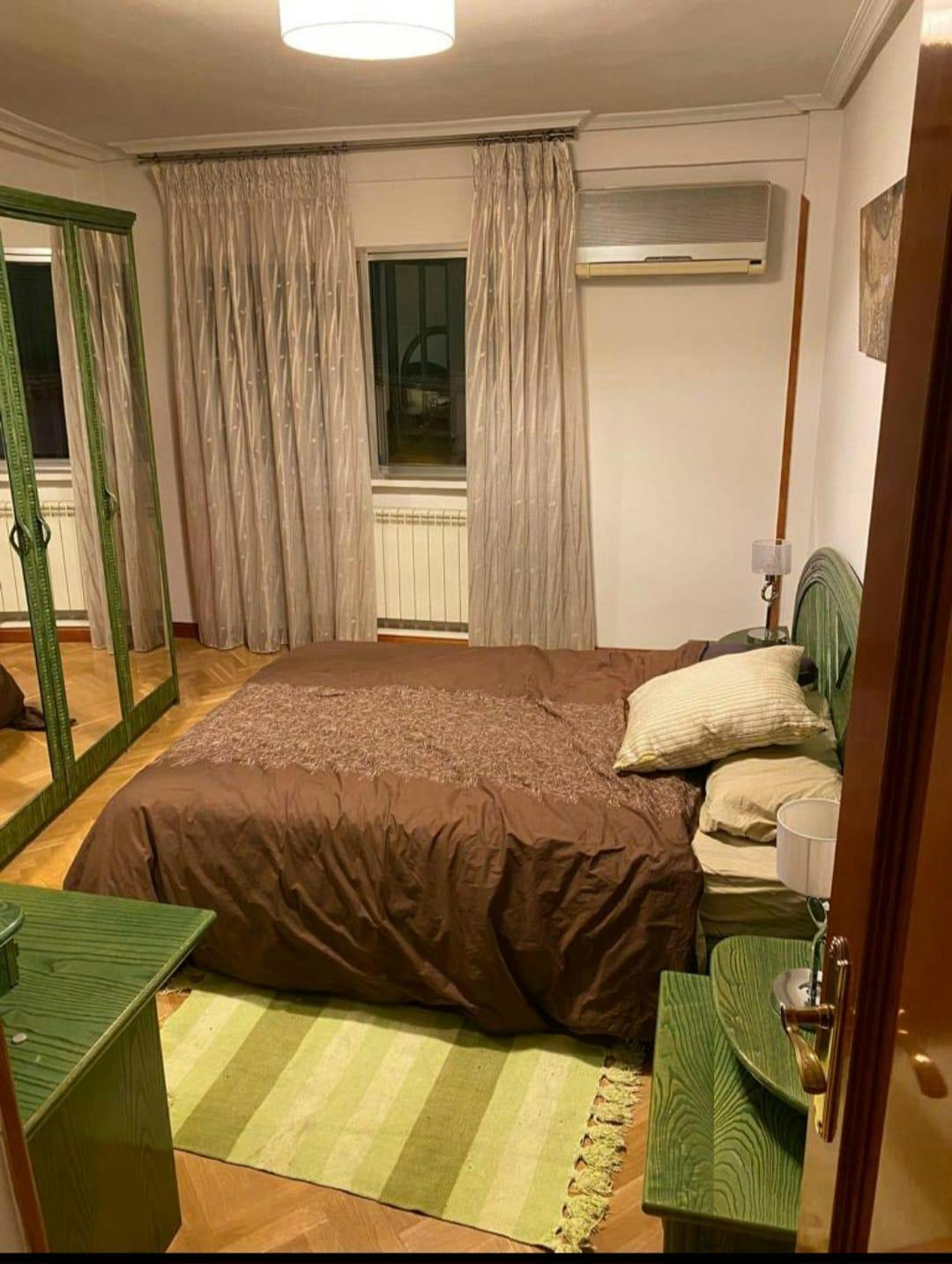 Calle del Pinzón, Madrid preview