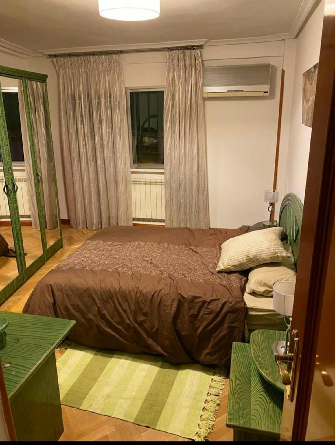 Calle del Pinzón, Madrid preview