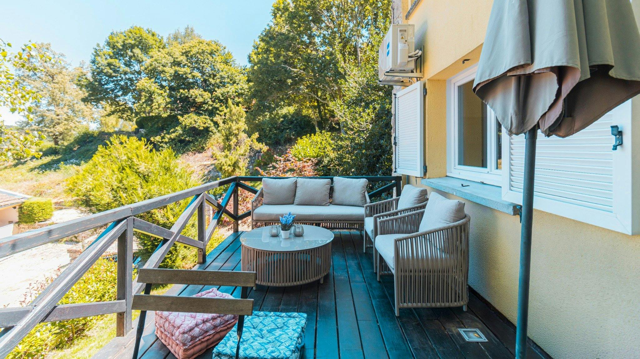 Будинок за оренду для 2 300 EUR на місяць у Venda Nova, Travessa do Morgado