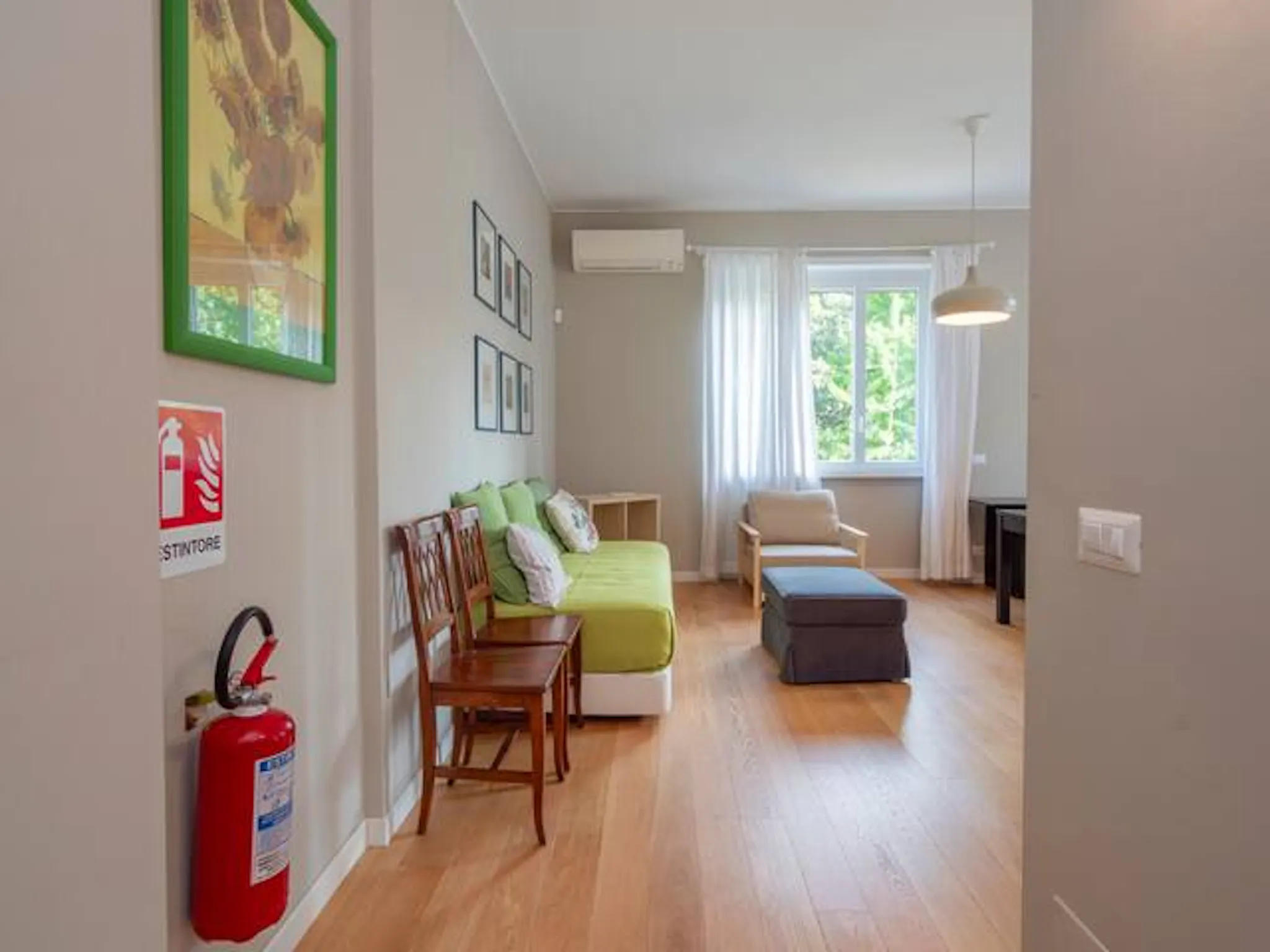 Via Sambuco, Milan preview