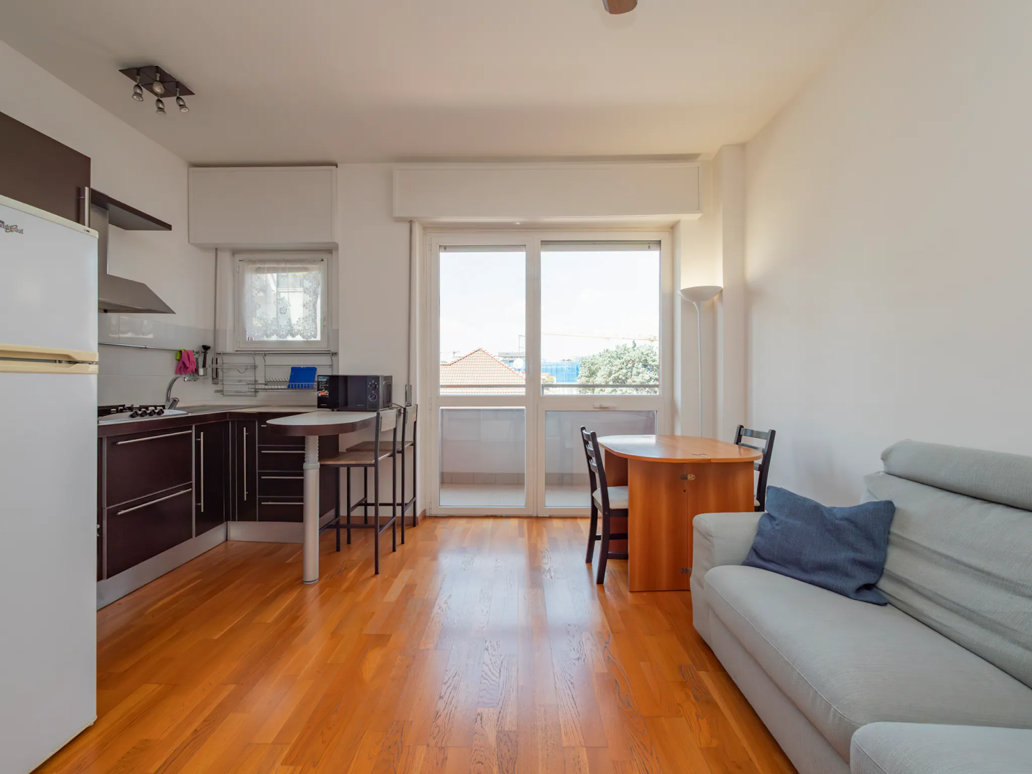 Via Simone Martini, Milan preview