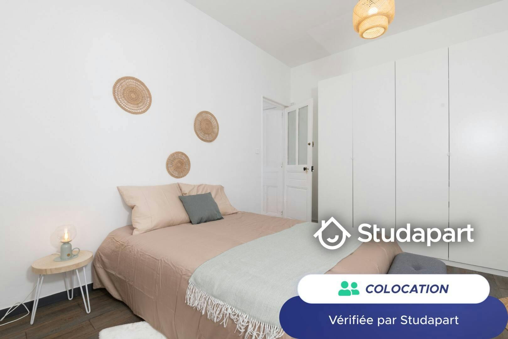 WG-Zimmer zu mieten für 400 € pro Monat in Toulon, Avenue Emile Barla