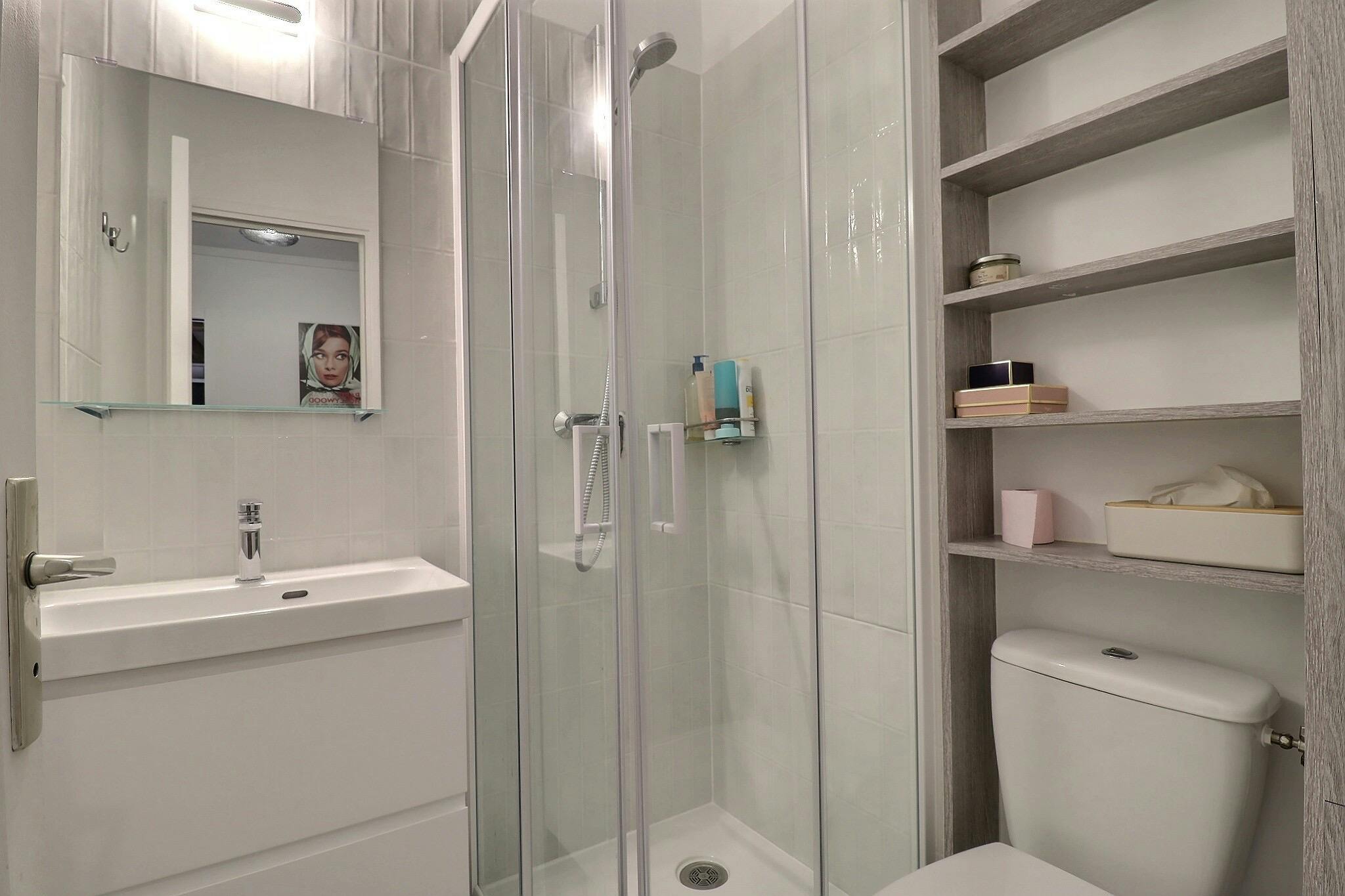 1-Bedroom Apartment in Rue des Bernardins, Paris (1660085) room image 10