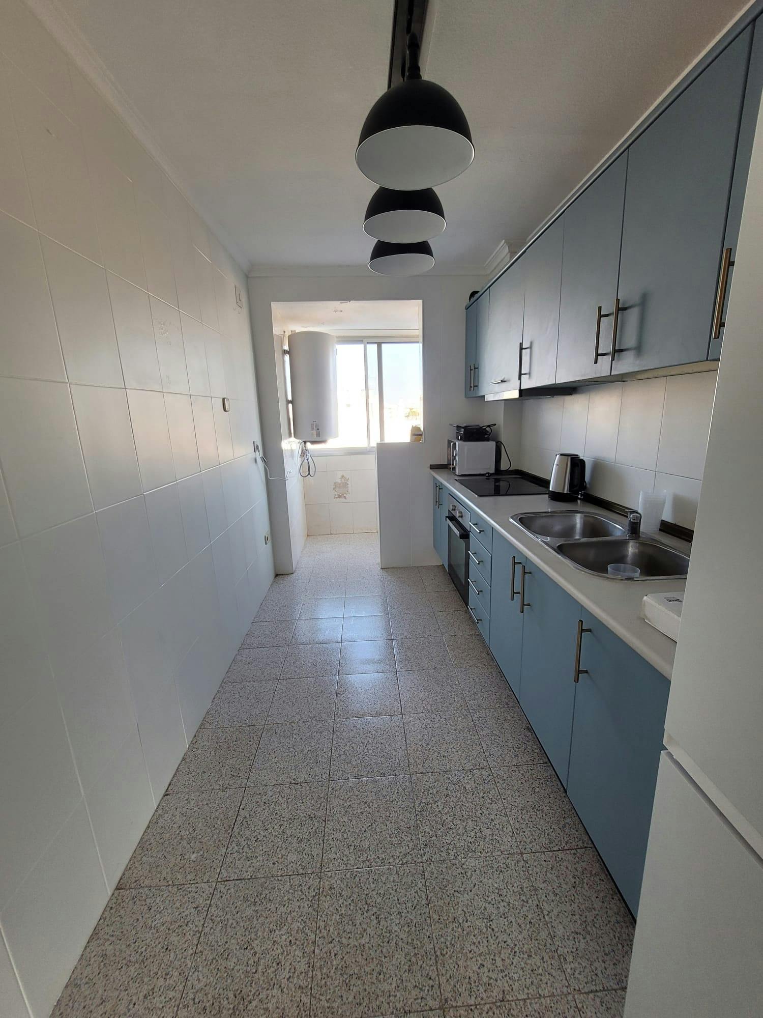 Single room Picanya, 1 bed, 10m² — photo 8