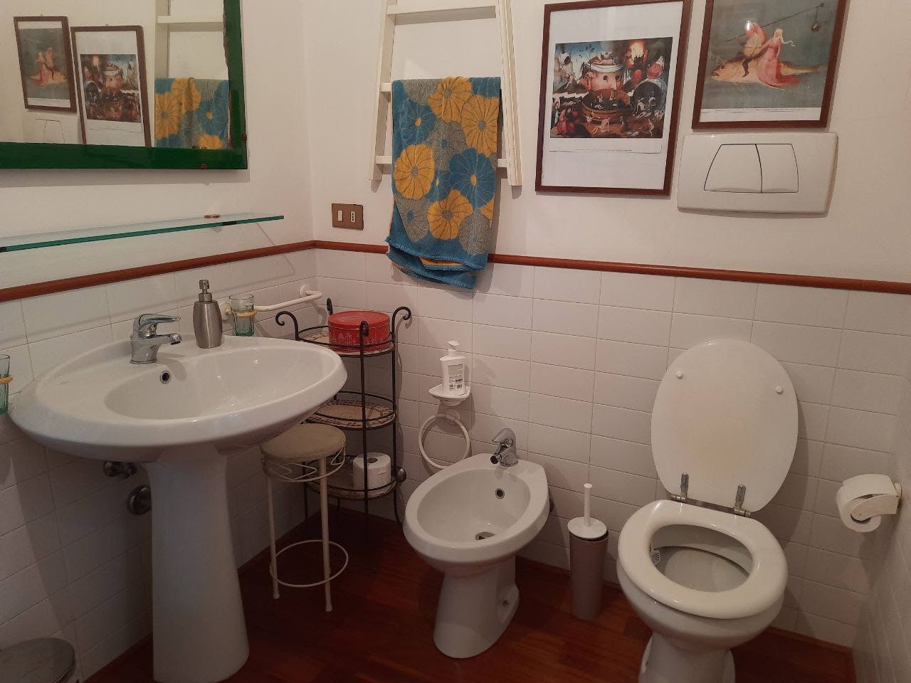 preview gallery tile