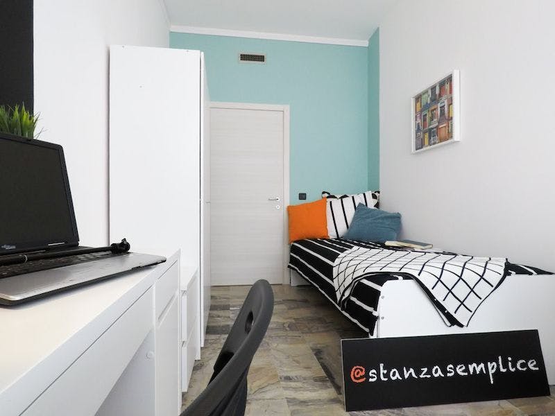 Via Pusterla, Brescia preview