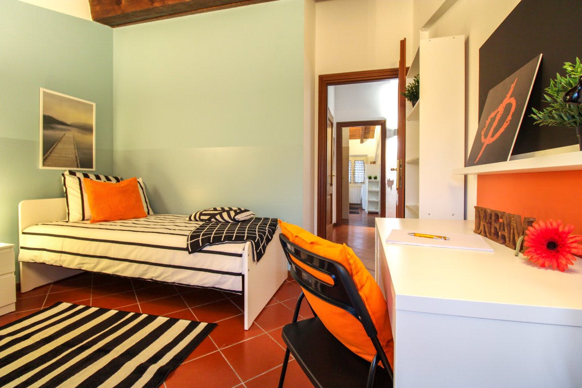Single room Trieste, 1 bed, 12m² — photo 2