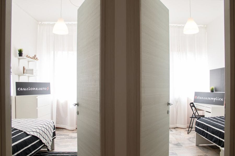 Single room Brescia, 1 bed, 9m² — photo 1