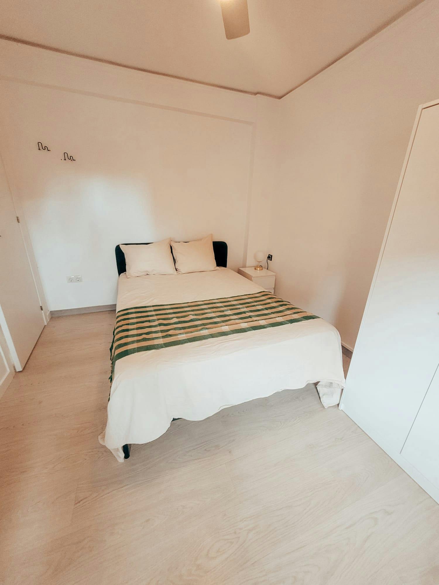Private room for rent for €295 per month in Paiporta, Carrer Metge Peset