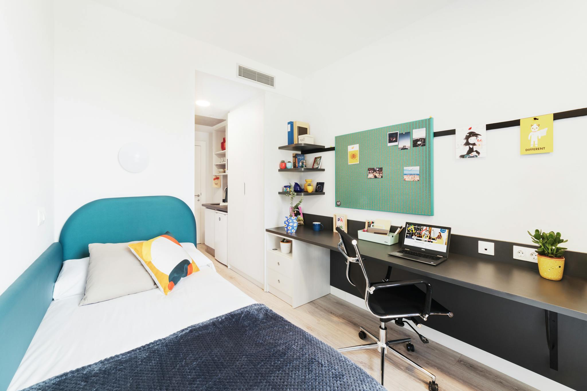 Carrer de Pau Gargallo, Barcelona preview