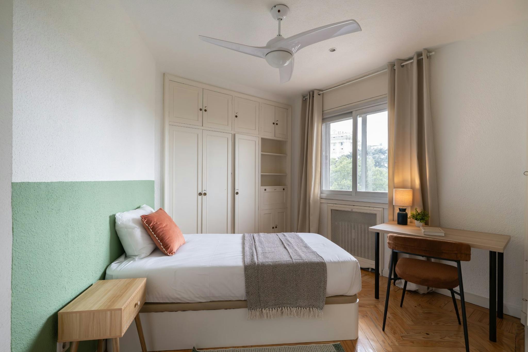 Cuesta de San Vicente, Madrid preview