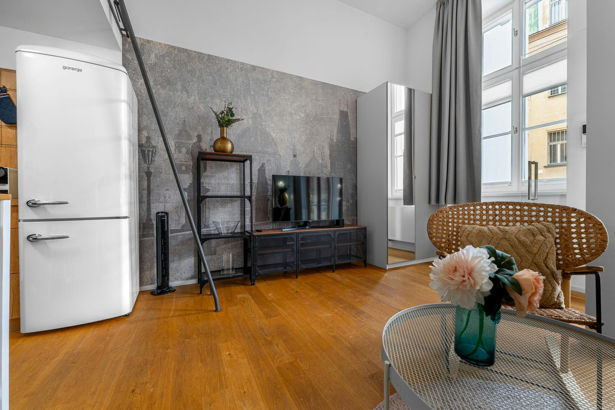 preview gallery tile