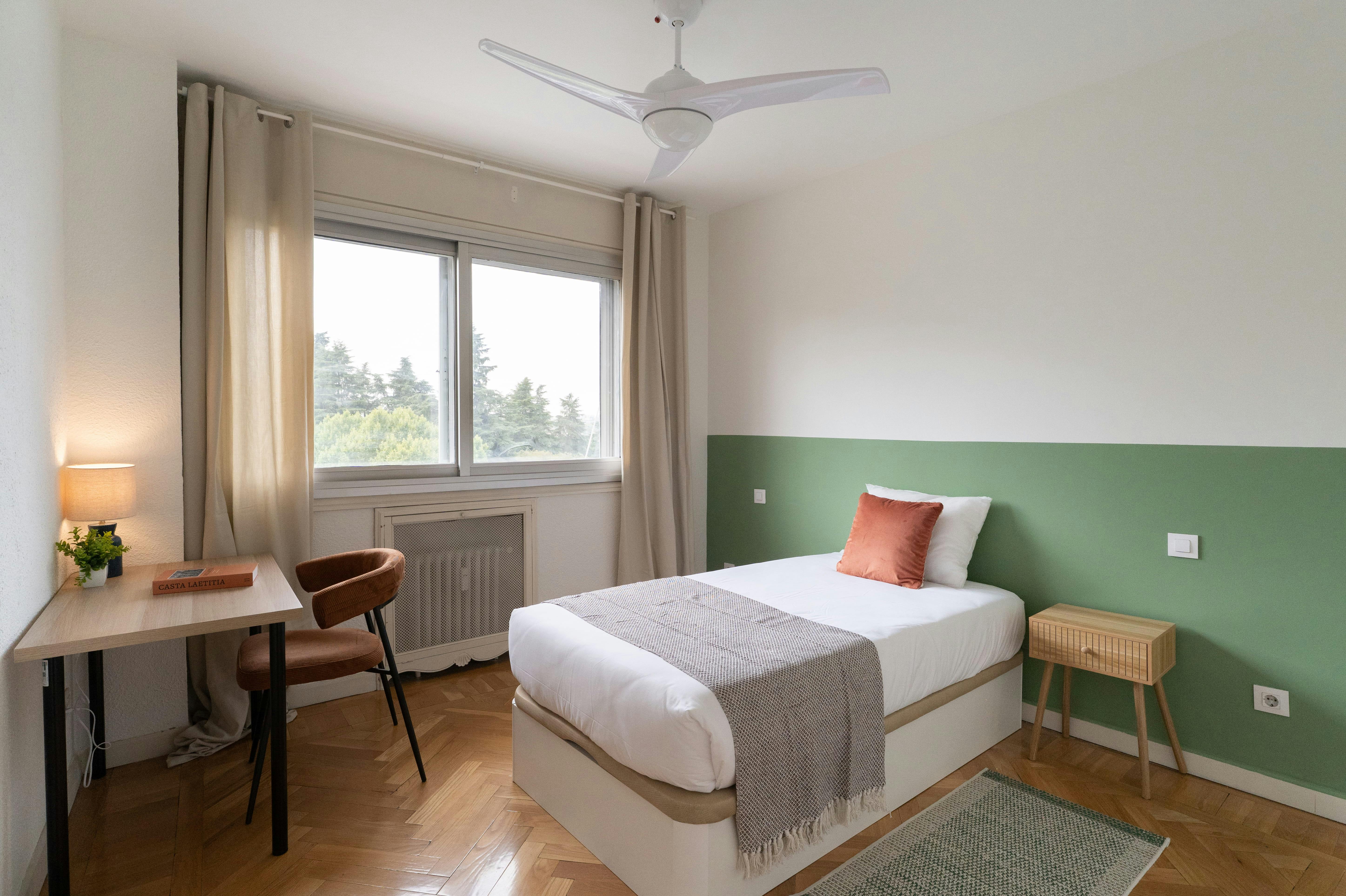 Cuesta de San Vicente, Madrid preview