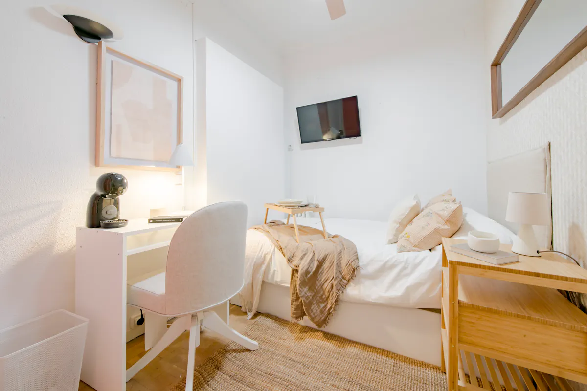 Private room in Calle de Francisco Gervás, Madrid (1660540) ROOM