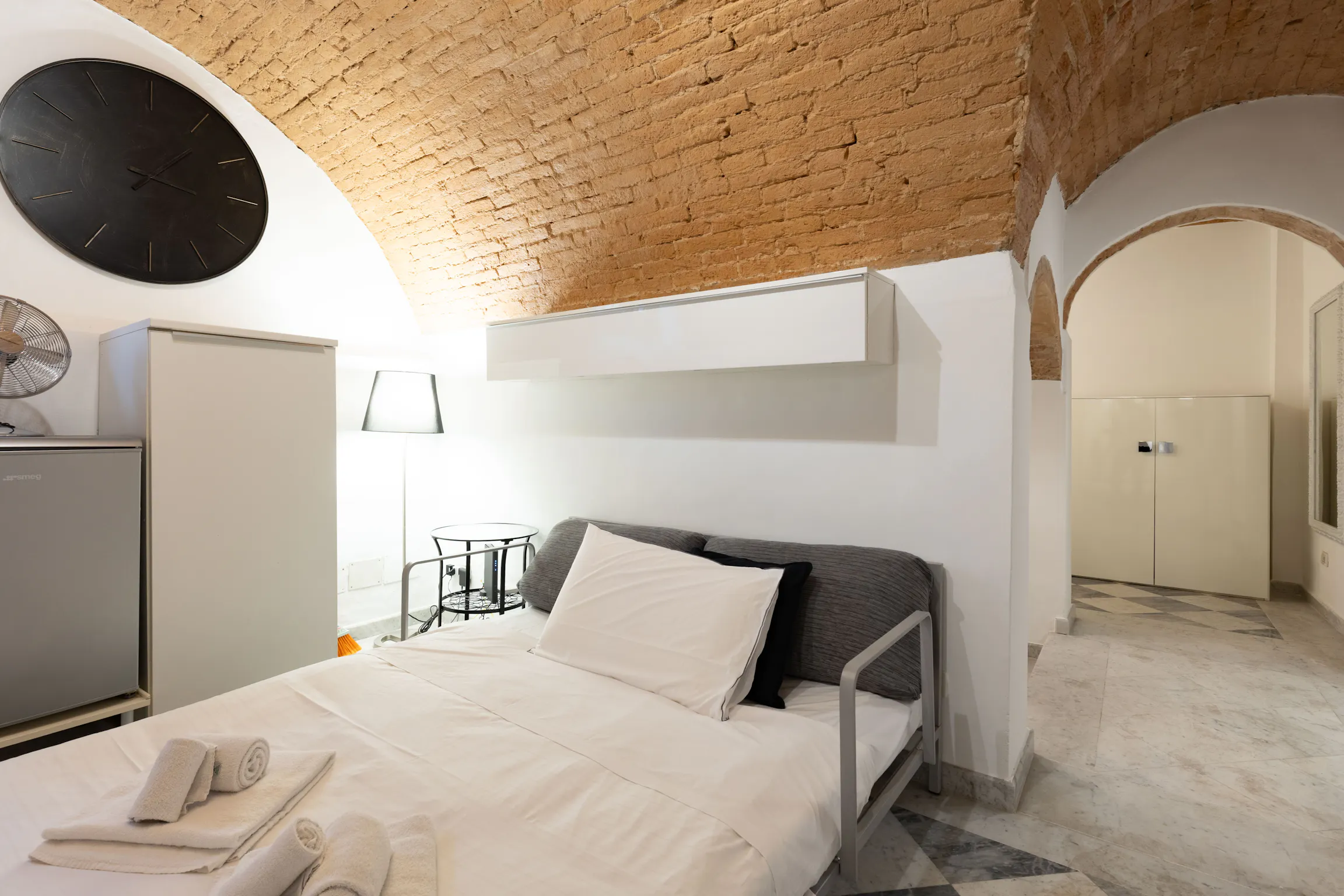 1-Bedroom Apartment in Piazza Massimo D'Azeglio, Florence (1660577) ROOM 3