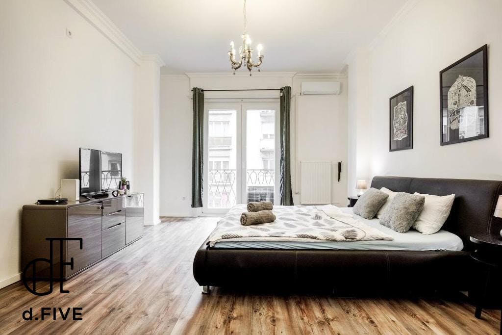 Studio zu mieten für 1.090 € pro Monat in Budapest, Madách Imre tér