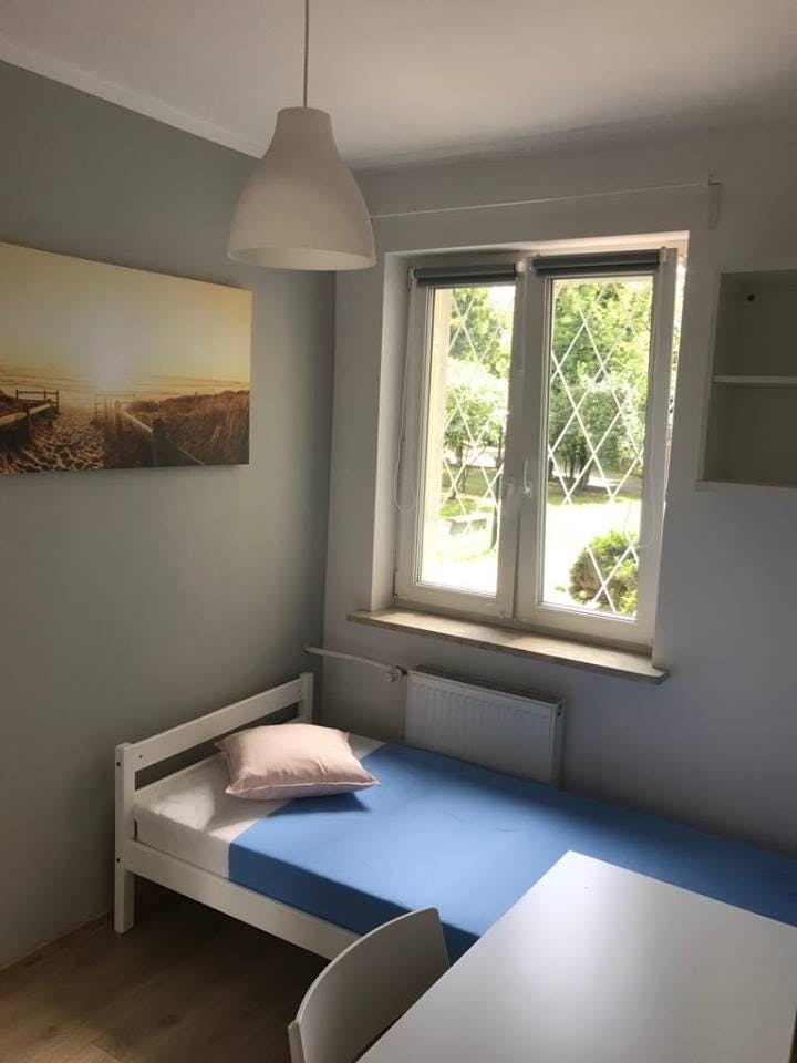 Na Uboczu, Warsaw preview