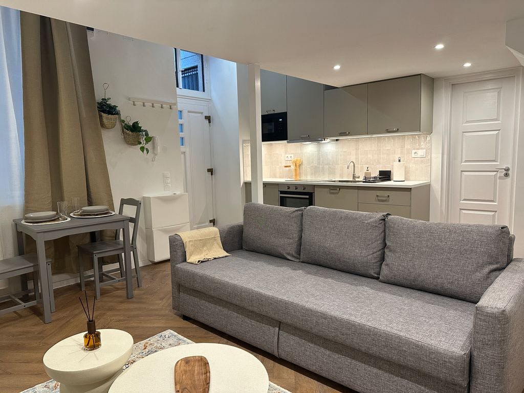 Bajcsy-Zsilinszky út, Budapest preview