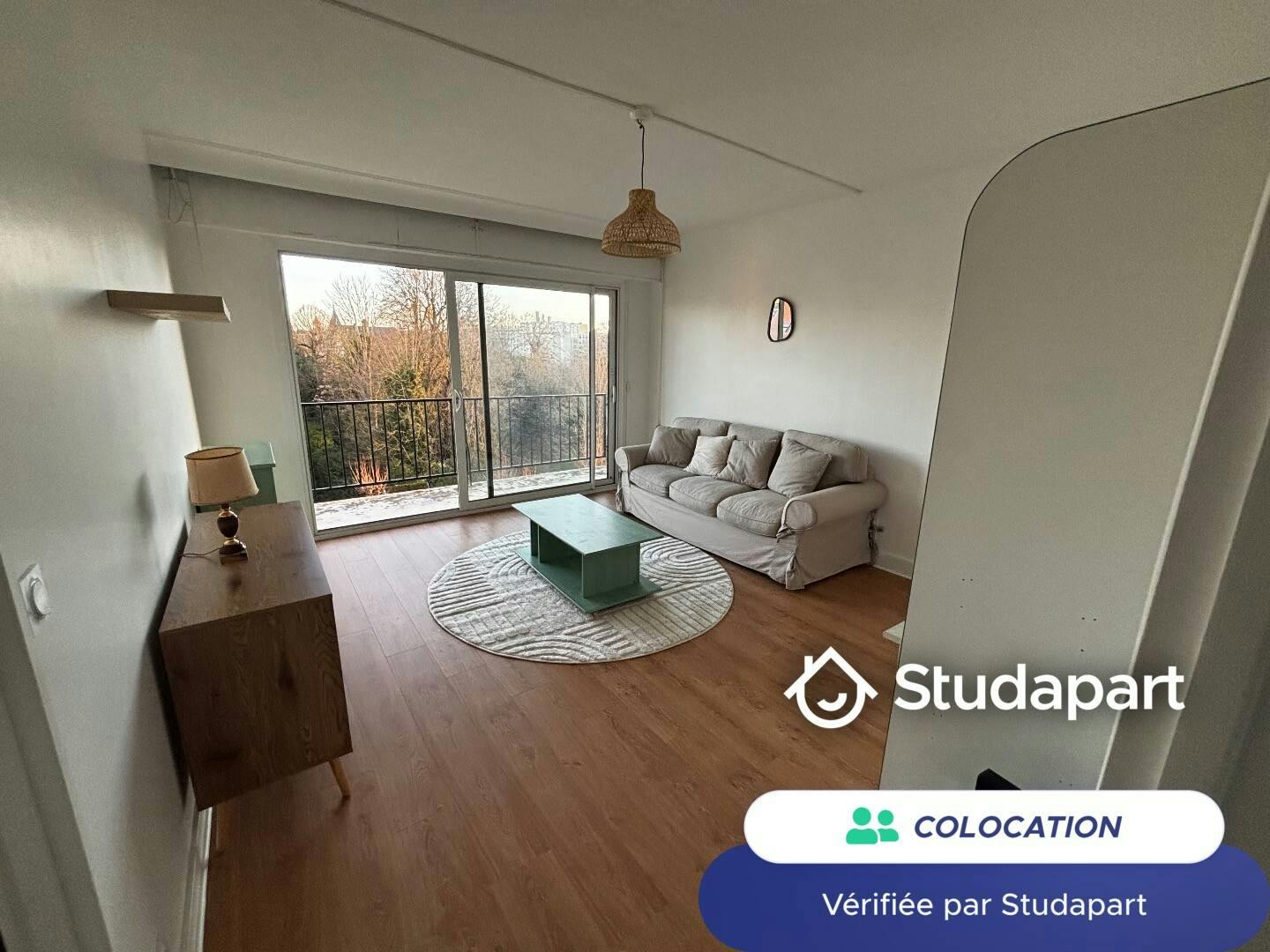 Chambre privée à louer pour 350 €/mois à Troyes, Rue de la Mission