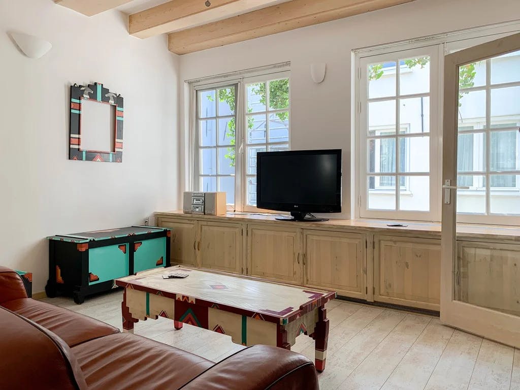 Kamer aan Oudezijds Voorburgwal, Amsterdam